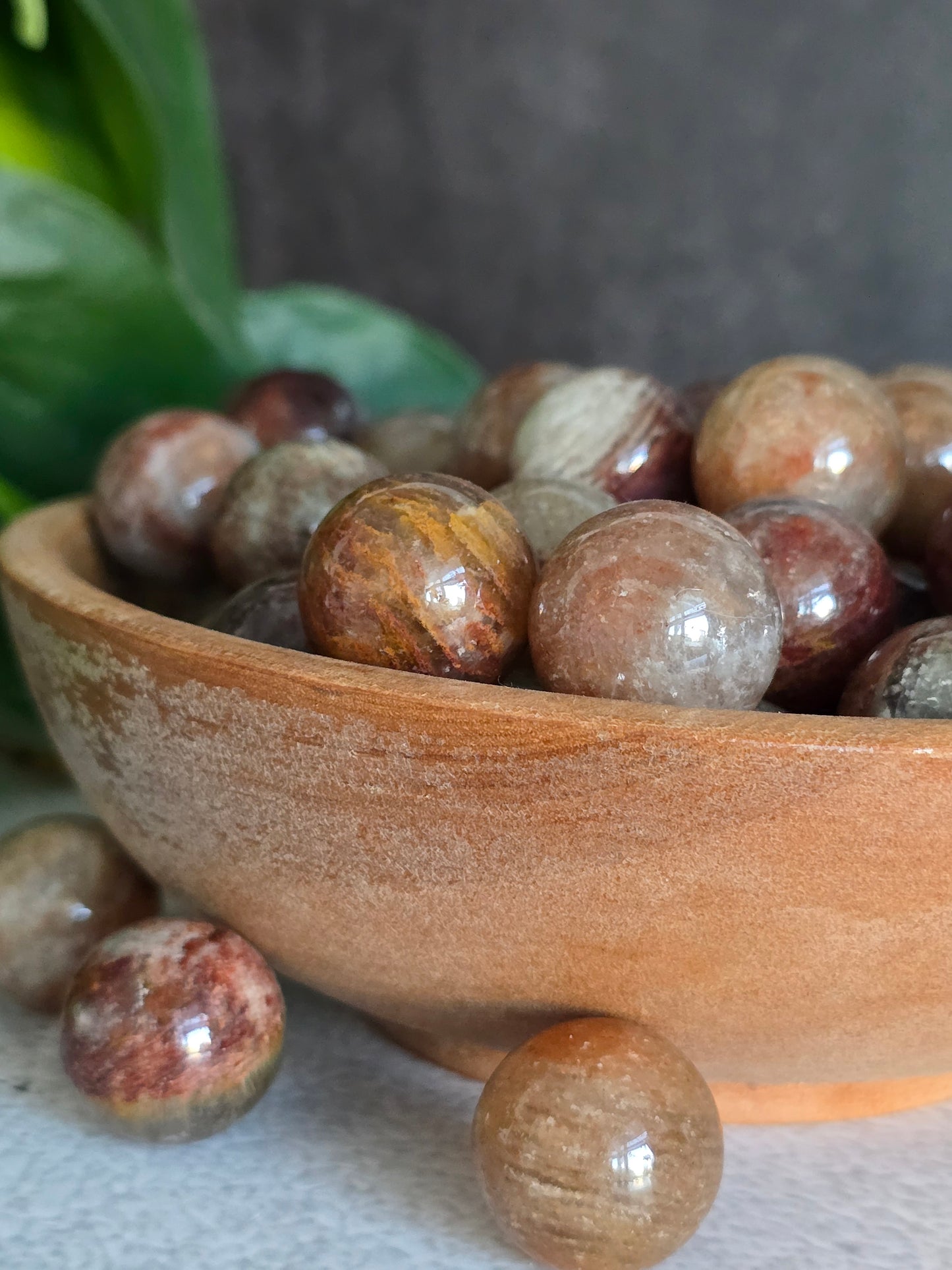 Lodolite (Thousand Layers Garden Quartz) Mini Spheres