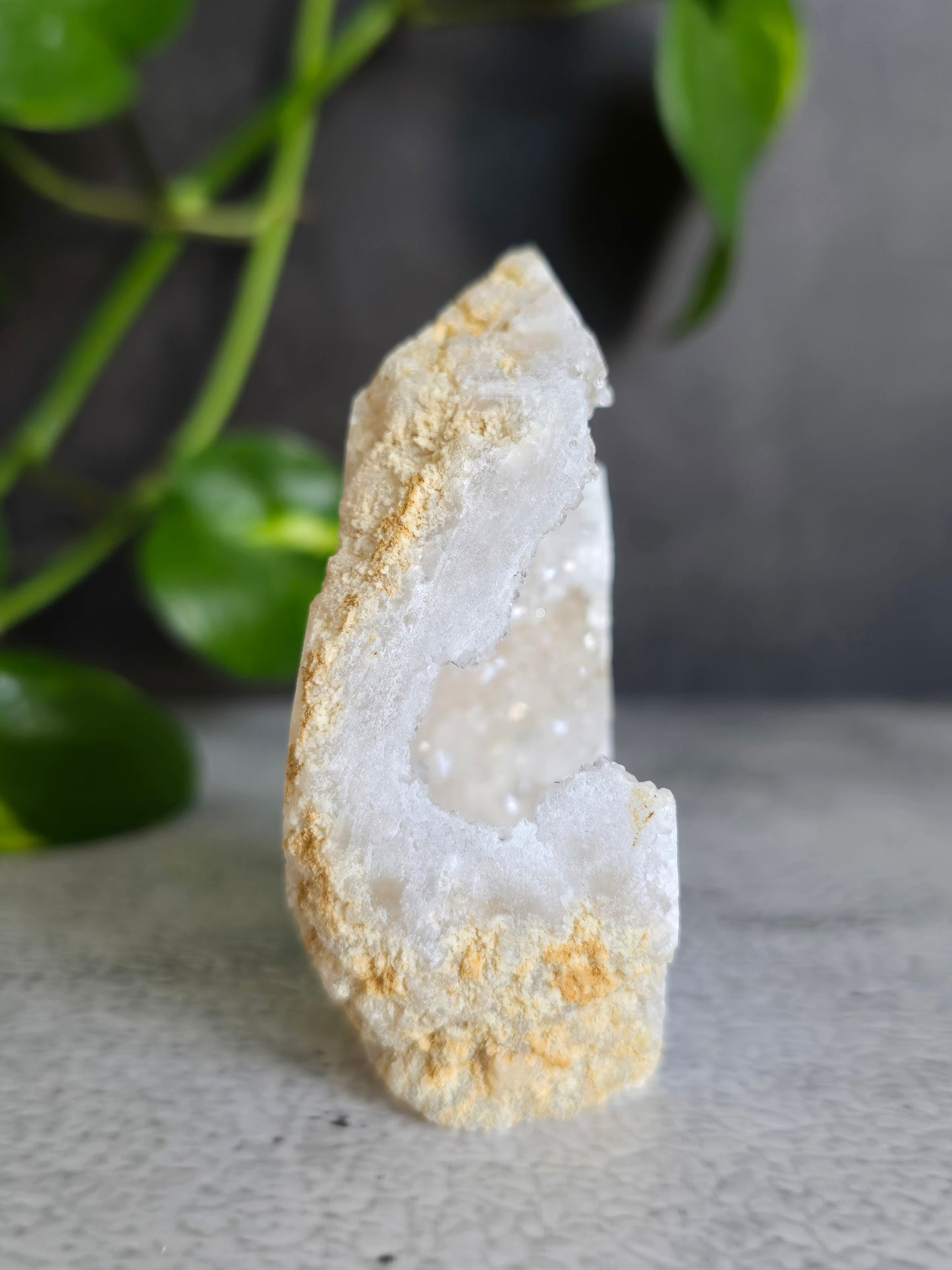 Moroccan Agate Geode Tower